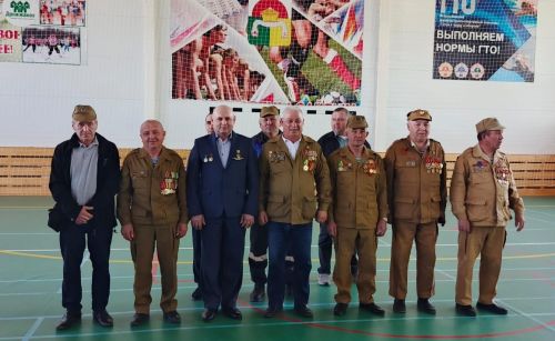 «Сила памяти»: в Дрожжановском районе прошел турнир по армрестлингу в честь героя Рената Салихова