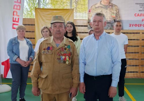 «Сила памяти»: в Дрожжановском районе прошел турнир по армрестлингу в честь героя Рената Салихова