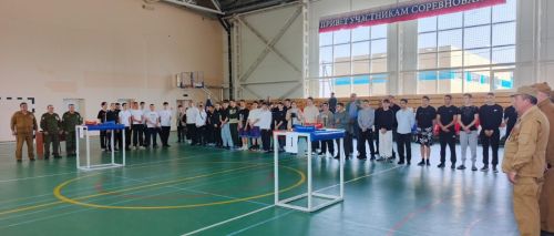 «Сила памяти»: в Дрожжановском районе прошел турнир по армрестлингу в честь героя Рената Салихова