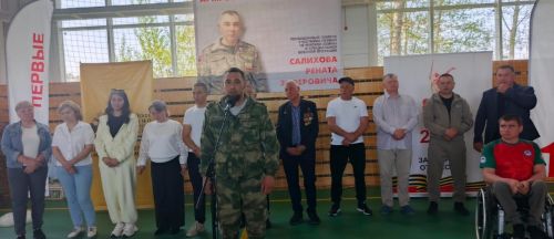 «Сила памяти»: в Дрожжановском районе прошел турнир по армрестлингу в честь героя Рената Салихова