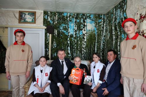 Подарки ветеранам ко Дню Победы -2025