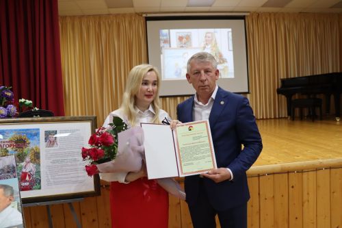 Выставка художницы Наталии Нагорновой в Дрожжановском районе-2025