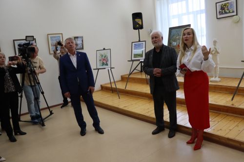 Выставка художницы Наталии Нагорновой в Дрожжановском районе-2025