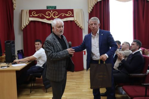 Выставка художницы Наталии Нагорновой в Дрожжановском районе-2025