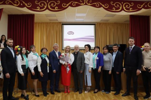 Выставка художницы Наталии Нагорновой в Дрожжановском районе-2025
