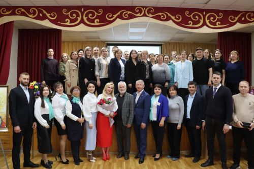 Выставка художницы Наталии Нагорновой в Дрожжановском районе-2025