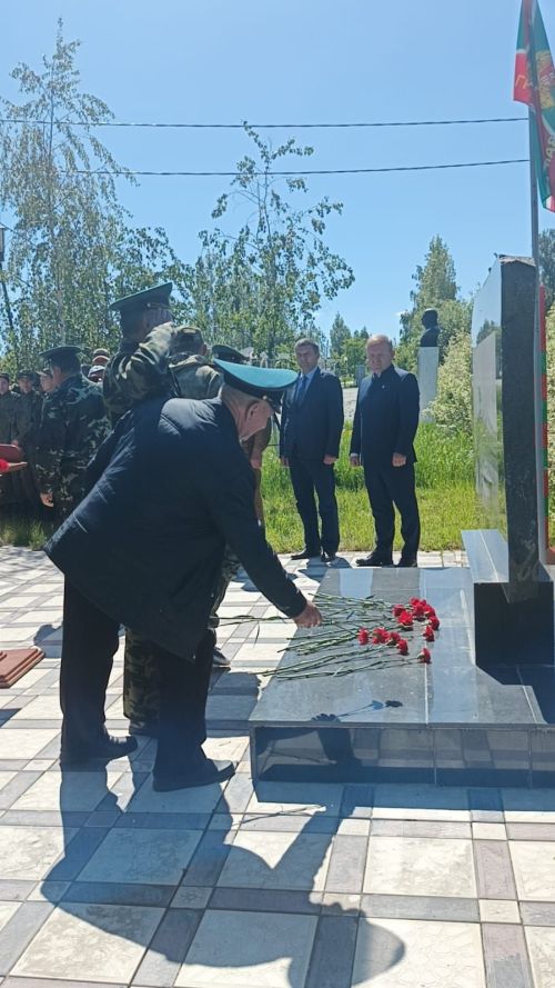 В Дрожжановском районе почтили память пограничников в день 107-летия службы