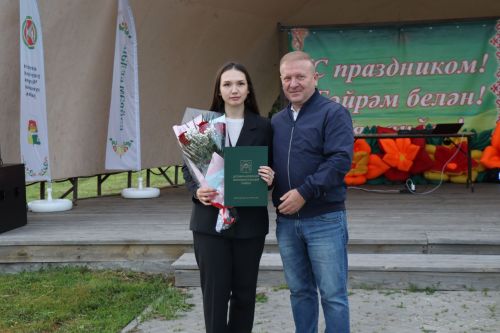 «Выпускной бал 2025» в Дрожжановском районе РТ: медалисты, награды и праздничная дискотека