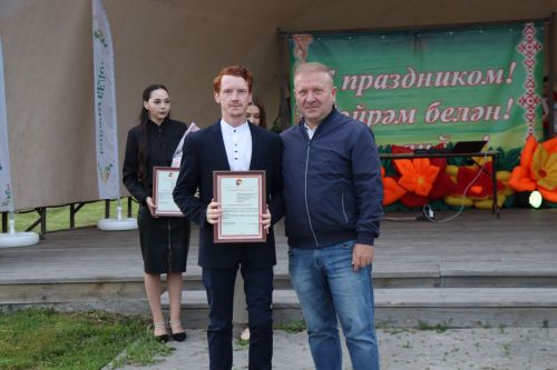 «Выпускной бал 2025» в Дрожжановском районе РТ: медалисты, награды и праздничная дискотека