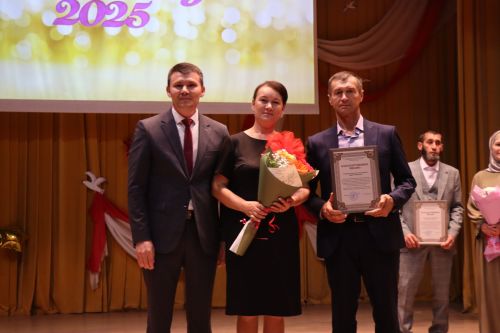 «Выпускной бал 2025» в Дрожжановском районе РТ: медалисты, награды и праздничная дискотека