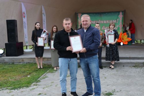 «Выпускной бал 2025» в Дрожжановском районе РТ: медалисты, награды и праздничная дискотека