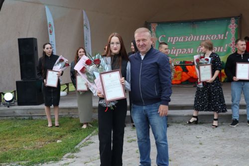«Выпускной бал 2025» в Дрожжановском районе РТ: медалисты, награды и праздничная дискотека