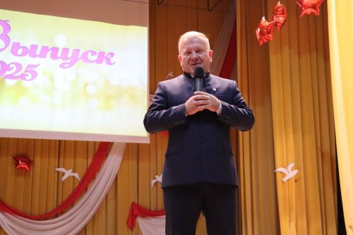 «Выпускной бал 2025» в Дрожжановском районе РТ: медалисты, награды и праздничная дискотека