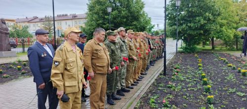 В День ветеранов боевых действий почтили память героев и поддержали нынешних защитников Отечества