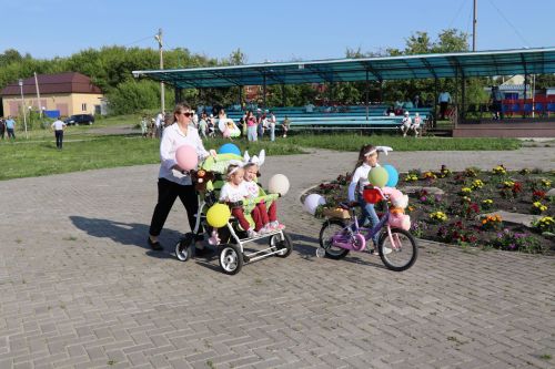 День Семьи, любви и верности в Дрожжановском районе -2025