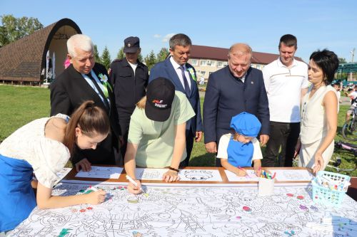День Семьи, любви и верности в Дрожжановском районе -2025