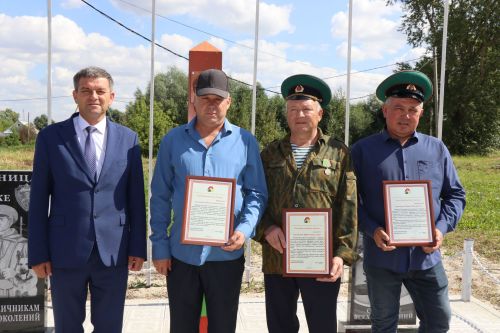Открытие монумента «Пограничникам всех поколений» в селе Нижние Каракитяны -2025