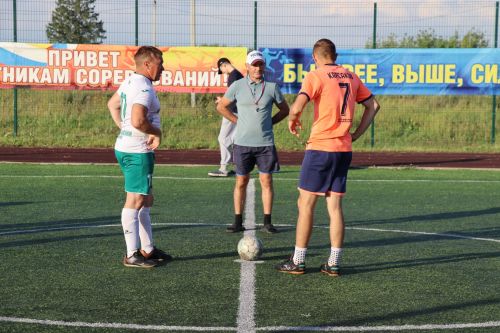 В Дрожжановском районе прошел турнир по мини-футболу в честь Дня физкультурника