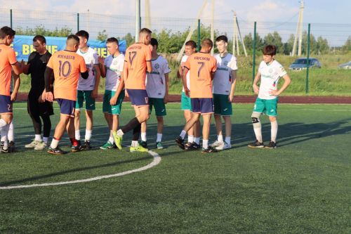 В Дрожжановском районе прошел турнир по мини-футболу в честь Дня физкультурника