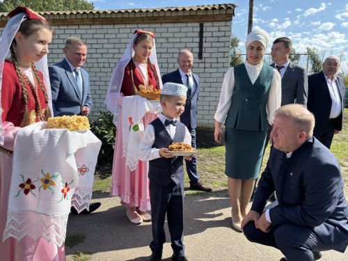 Открытие МБОУ "Малоцильнинская СОШ" в Дрожжановском районе РТ после капитального ремонта -2025