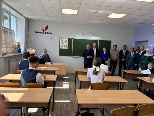 Открытие МБОУ "Малоцильнинская СОШ" в Дрожжановском районе РТ после капитального ремонта -2025