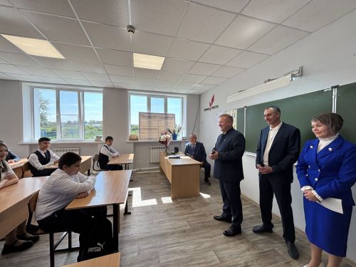 Открытие МБОУ "Малоцильнинская СОШ" в Дрожжановском районе РТ после капитального ремонта -2025