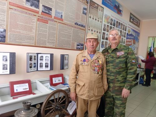 Открытие обновленного школьного музейного уголка в Новоубеевской школе-2025