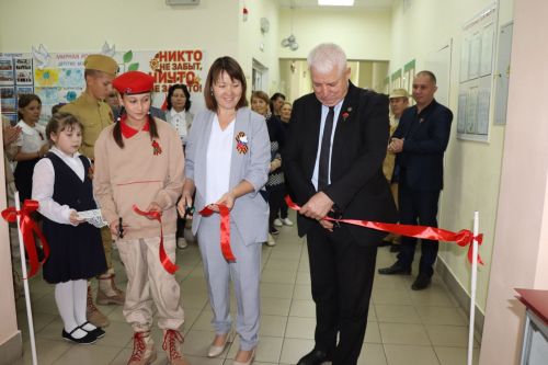 Открытие обновленного школьного музейного уголка в Новоубеевской школе-2025