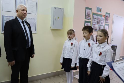 Открытие обновленного школьного музейного уголка в Новоубеевской школе-2025