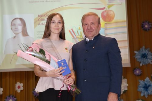 В Дрожжановском районе чествовали педагогов в преддверии Дня учителя