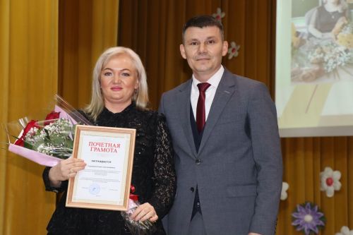 В Дрожжановском районе чествовали педагогов в преддверии Дня учителя