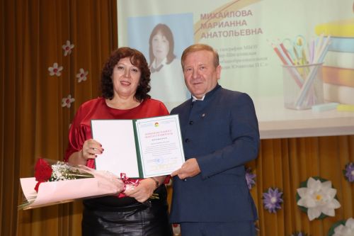 В Дрожжановском районе чествовали педагогов в преддверии Дня учителя