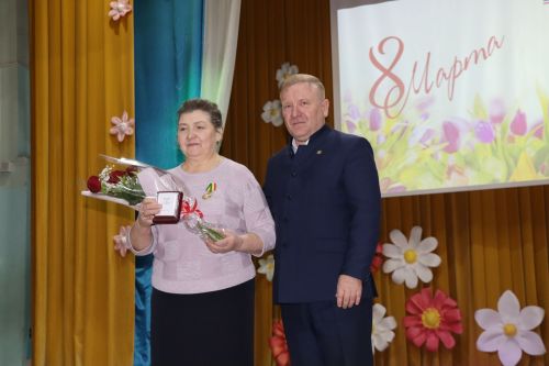 Торжественное мероприятие посвященное Международному женскому дню в Дрожжаном