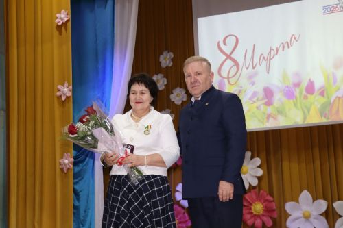 Торжественное мероприятие посвященное Международному женскому дню в Дрожжаном