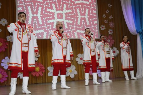 Торжественное мероприятие посвященное Международному женскому дню в Дрожжаном