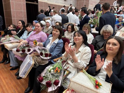 Торжественное мероприятие посвященное Международному женскому дню в Дрожжаном