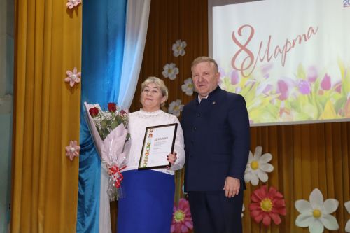 Торжественное мероприятие посвященное Международному женскому дню в Дрожжаном