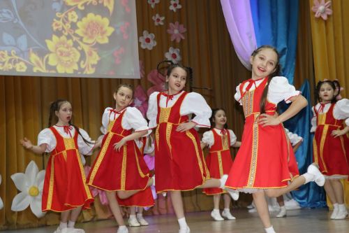 Торжественное мероприятие посвященное Международному женскому дню в Дрожжаном