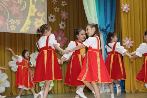 Торжественное мероприятие посвященное Международному женскому дню в Дрожжаном