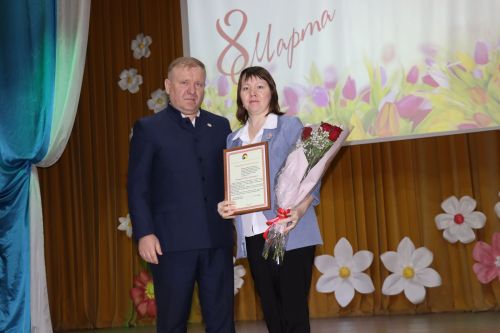 Торжественное мероприятие посвященное Международному женскому дню в Дрожжаном