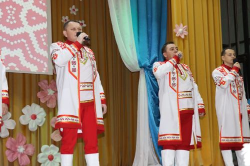 Торжественное мероприятие посвященное Международному женскому дню в Дрожжаном