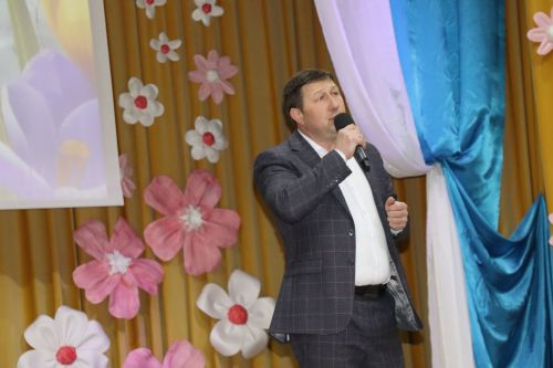 Праздничный концерт в честь 8 марта в Дрожжаном -2026