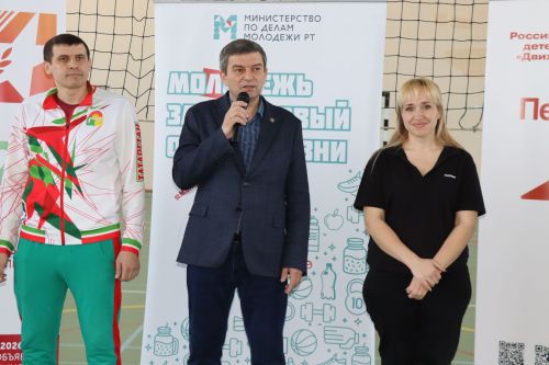 Волейбольный турнир в честь 8 Марта прошел в Дрожжановском районе