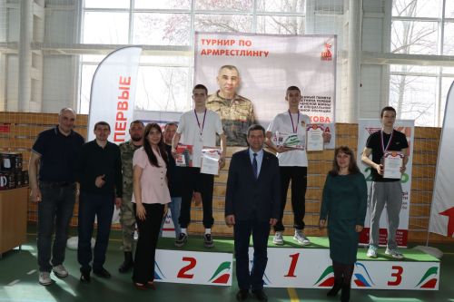 Турнир по армрестлингу памяти Рената Салихова в Дрожжановском районе -2026