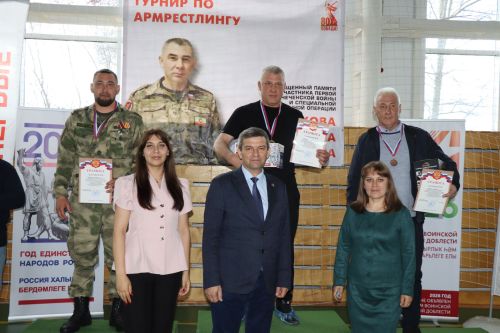 Турнир по армрестлингу памяти Рената Салихова в Дрожжановском районе -2026