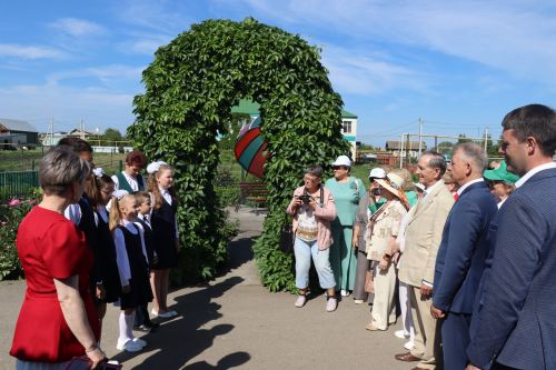 Выездное заседание Совета ветеранов (пенсионеров) в Дрожжаном-2026