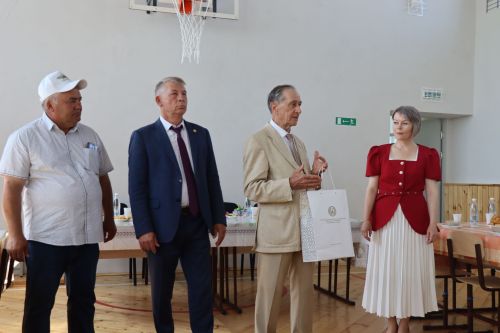 Выездное заседание Совета ветеранов (пенсионеров) в Дрожжаном-2026
