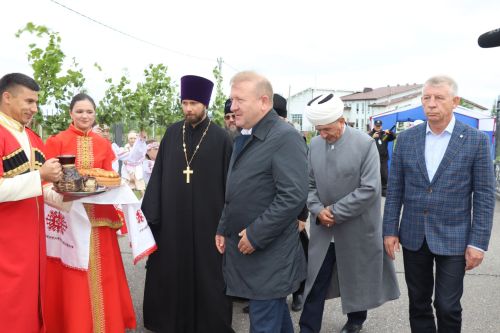 X фестиваль «Троицкие напевы» собрал гостей со всей России в Дрожжановском районе