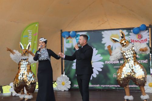 День семьи, любви и верности отметили в  Дрожжановском районе