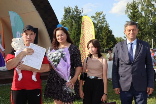 День семьи, любви и верности отметили в  Дрожжановском районе